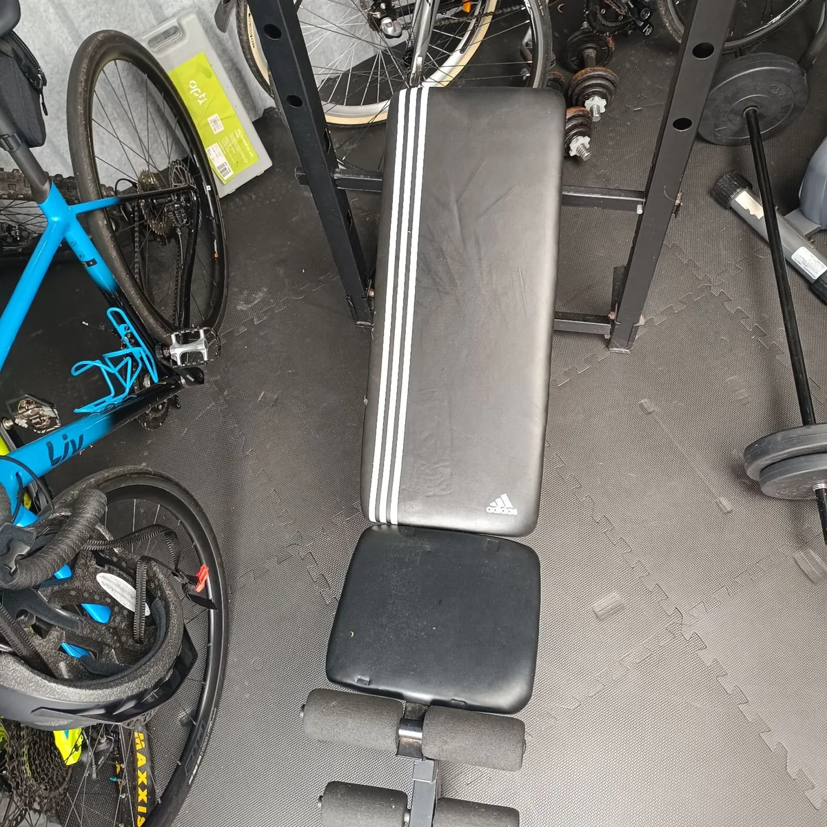 Workout bench,  hooks for barbells not included - Image 3