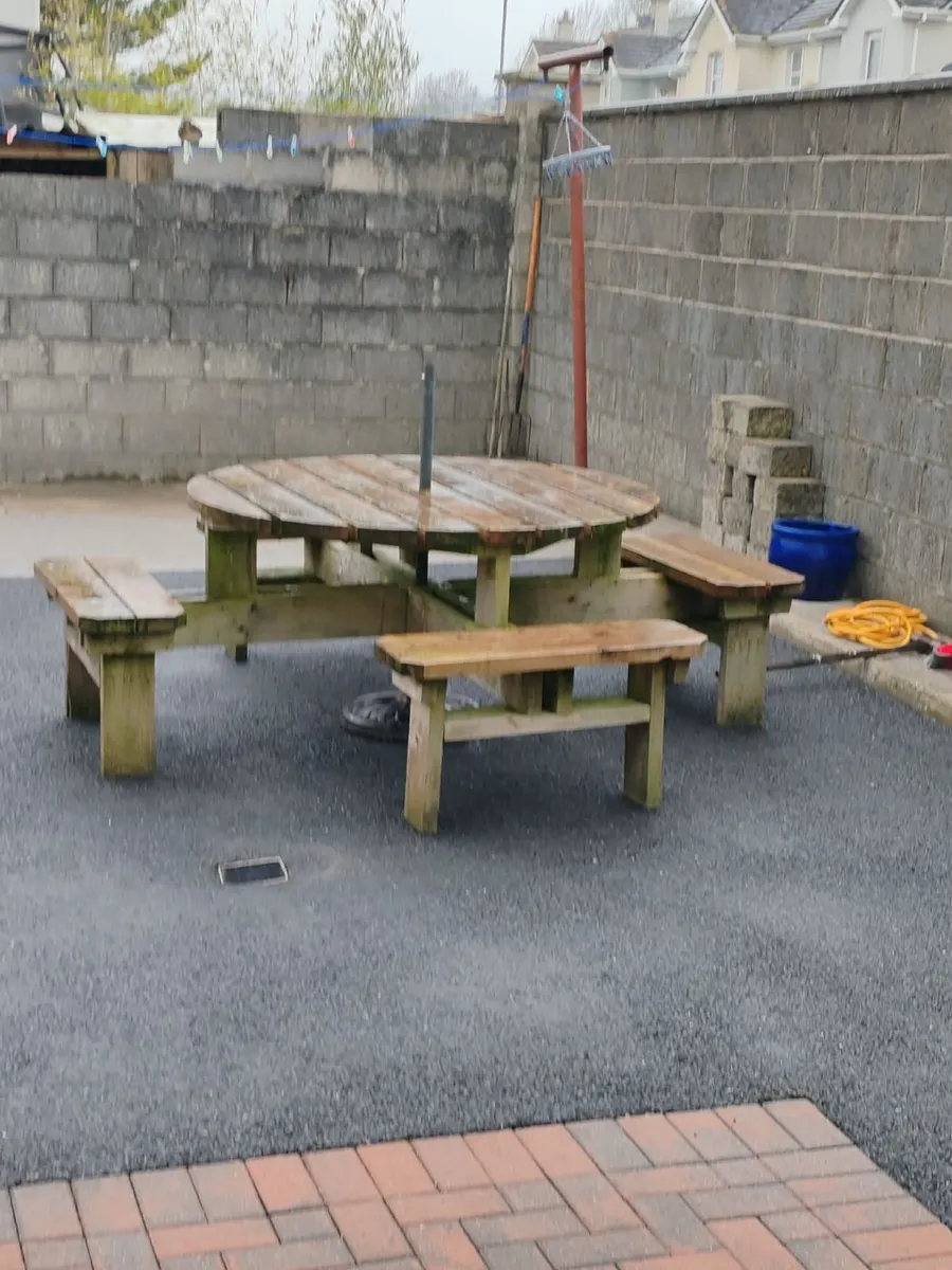 GARDEN FURNITURE - Image 1