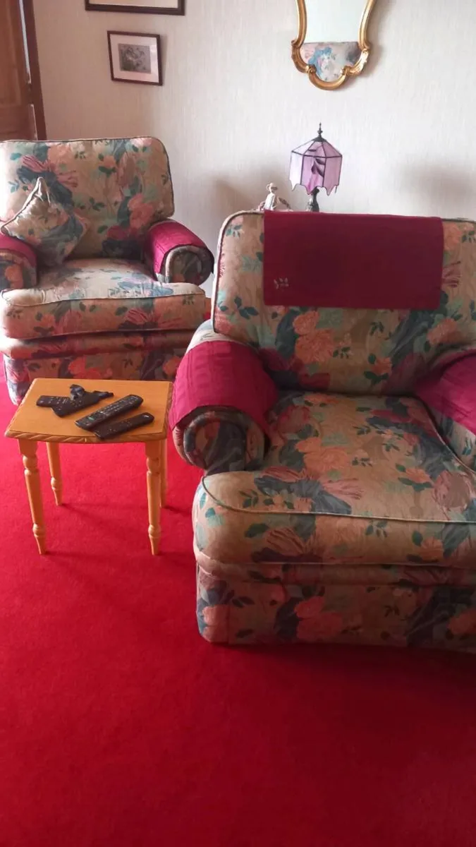 3 piece suite - Image 1