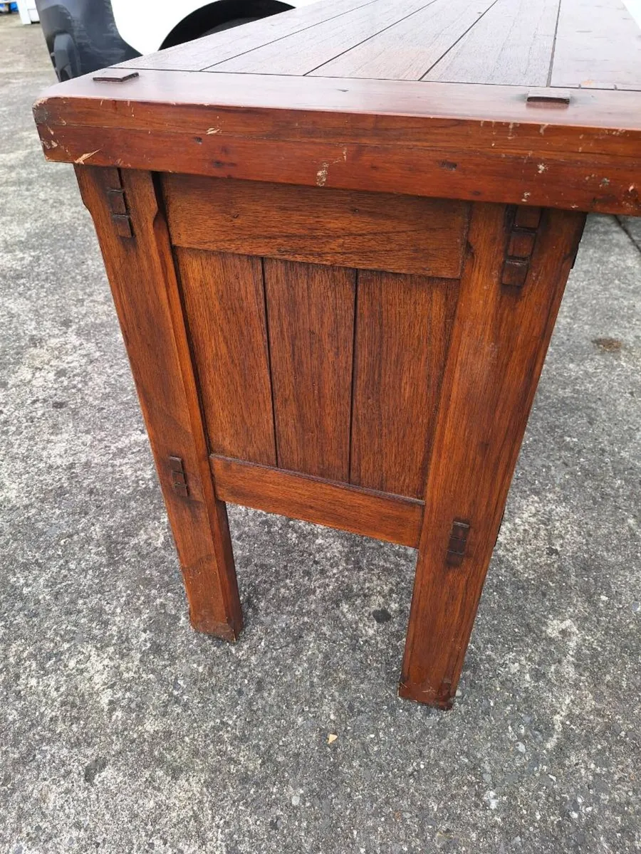 Solid heavy oak cabinet by Zocalo - Image 4