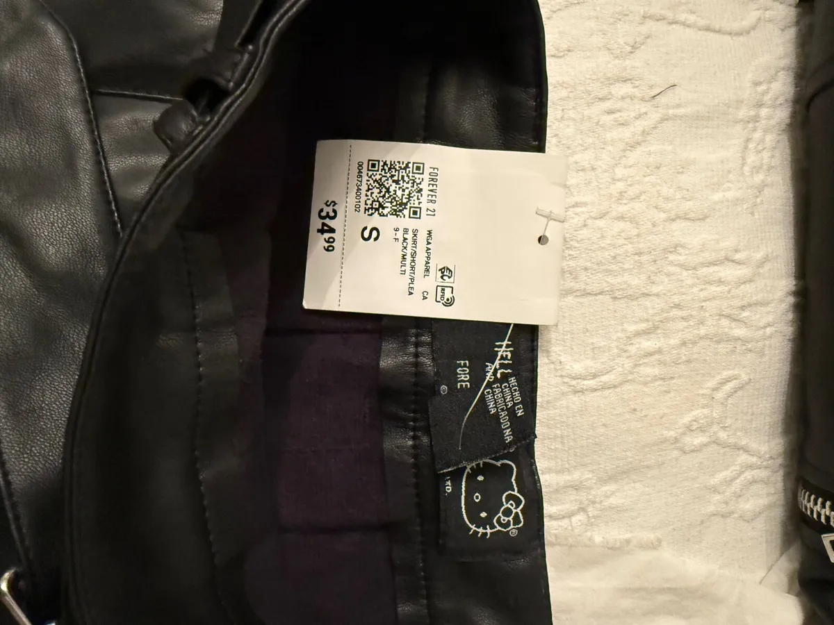 Clothing hello kitty - Image 1