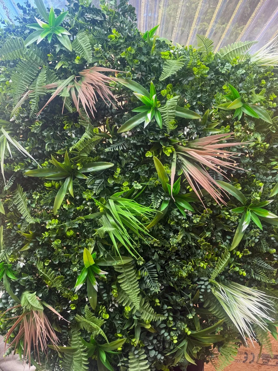 Artificial flower wall - Image 3