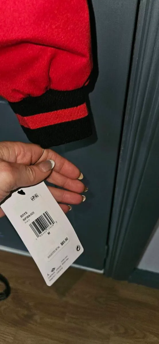 Jordans jacket age 11_12 yrs - Image 2