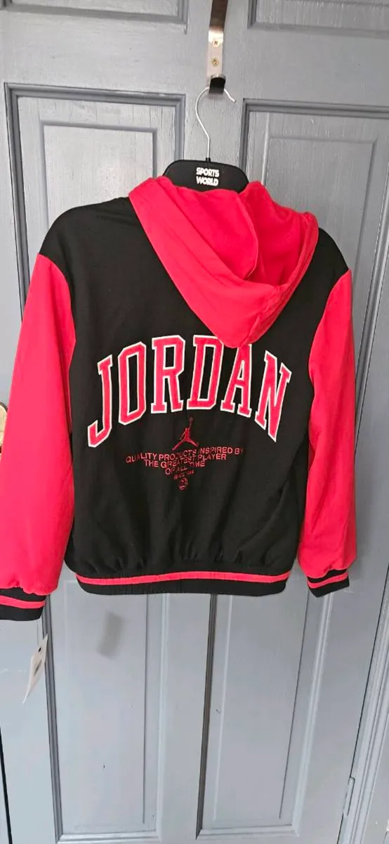 Jordans jacket age 11_12 yrs - Image 3