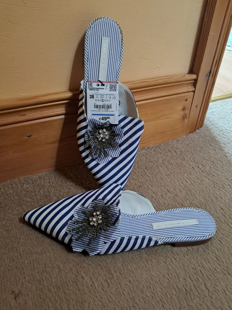 Shoes and boots - Image 2