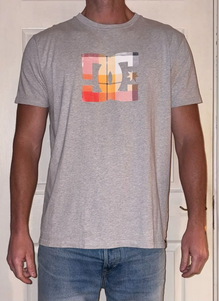 DC Shoes grey T-shirt