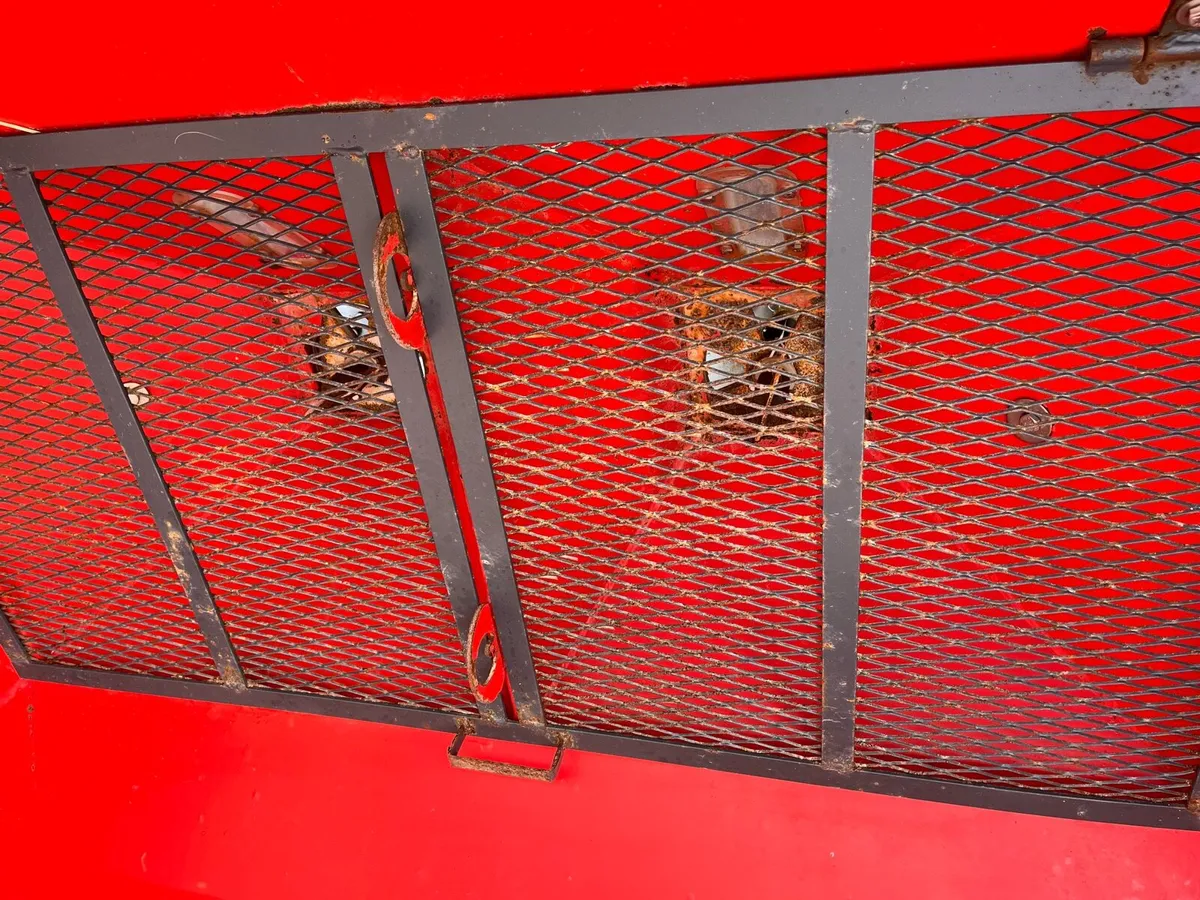 Agrional Fertiliser Spreader - Image 3