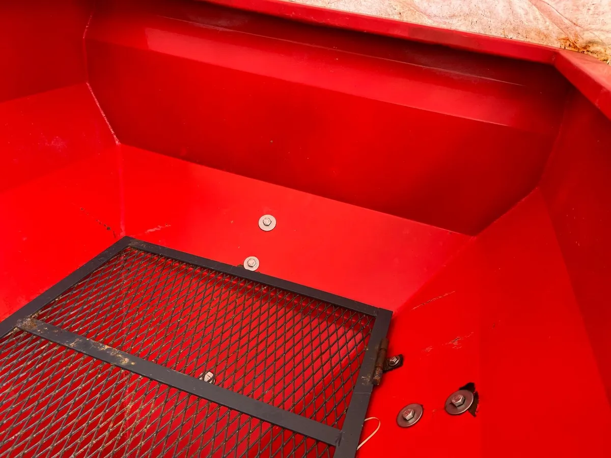 Agrional Fertiliser Spreader - Image 4