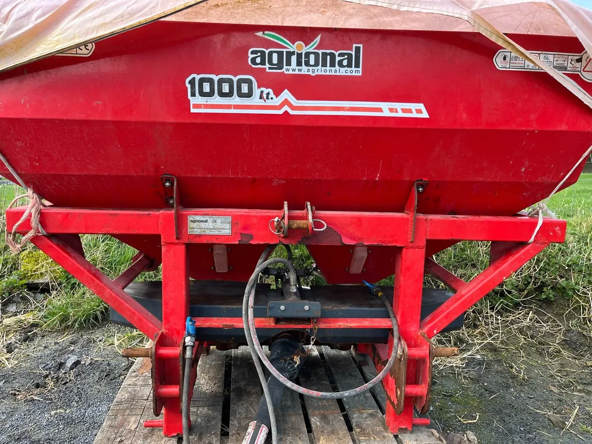 Agrional Fertiliser Spreader - Image 1