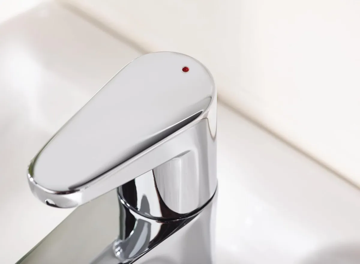 QST 1/2 C Chrome Plated Quest Basin Taps - Image 4