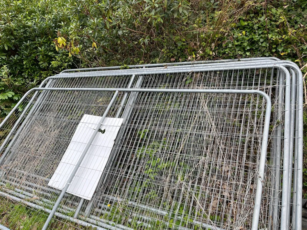 Site fencing - Image 2