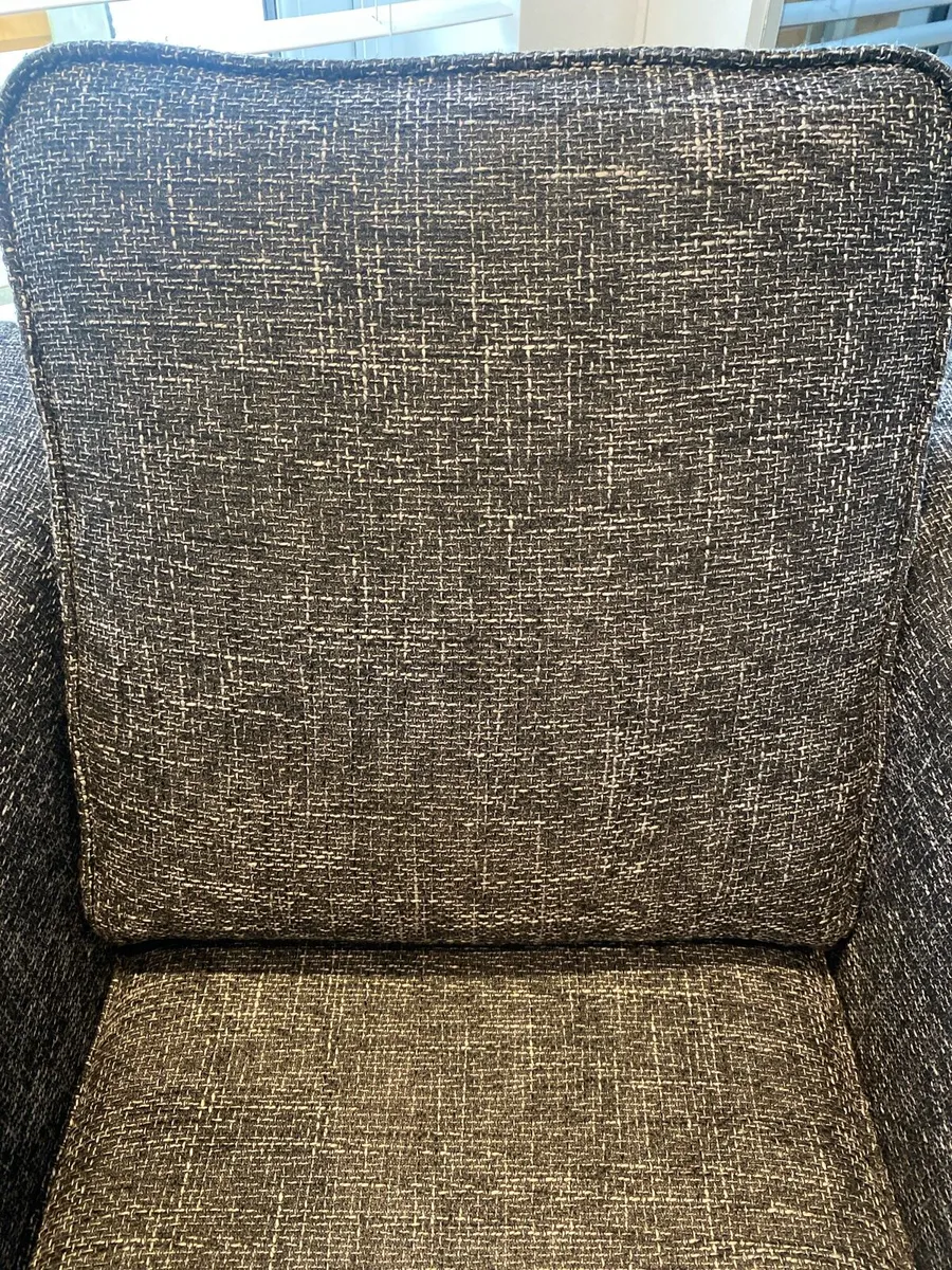 Armchair/ chair/ fireside/sitting room - Image 4