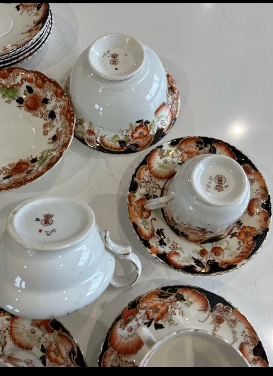 Staffordshire tea set and side plates - Image 3