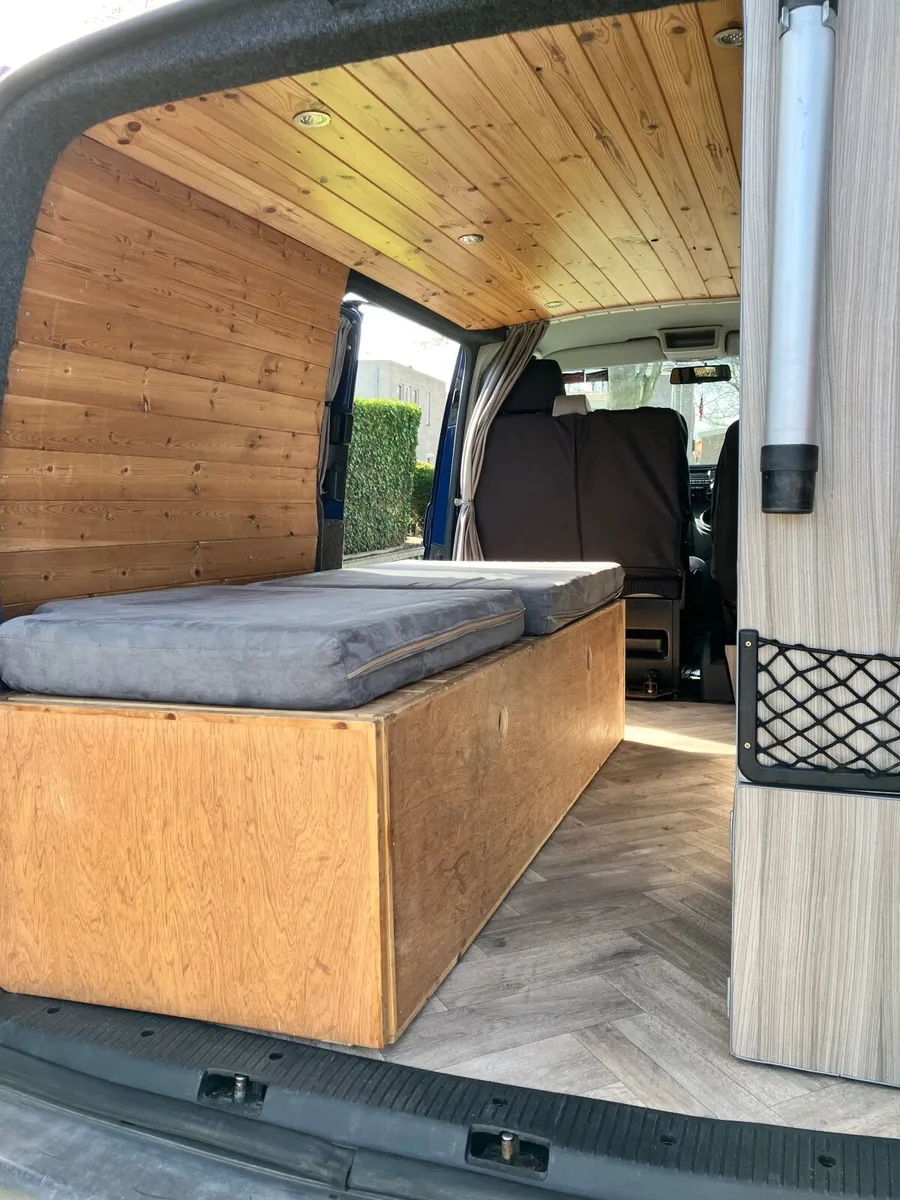 Volkswagen T5 Campervan 2.5TDI - Image 4