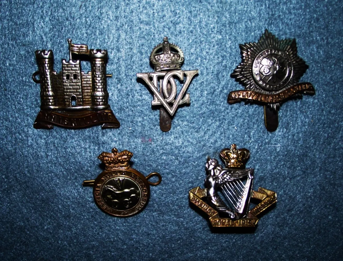 Military Cap Badges - Image 1