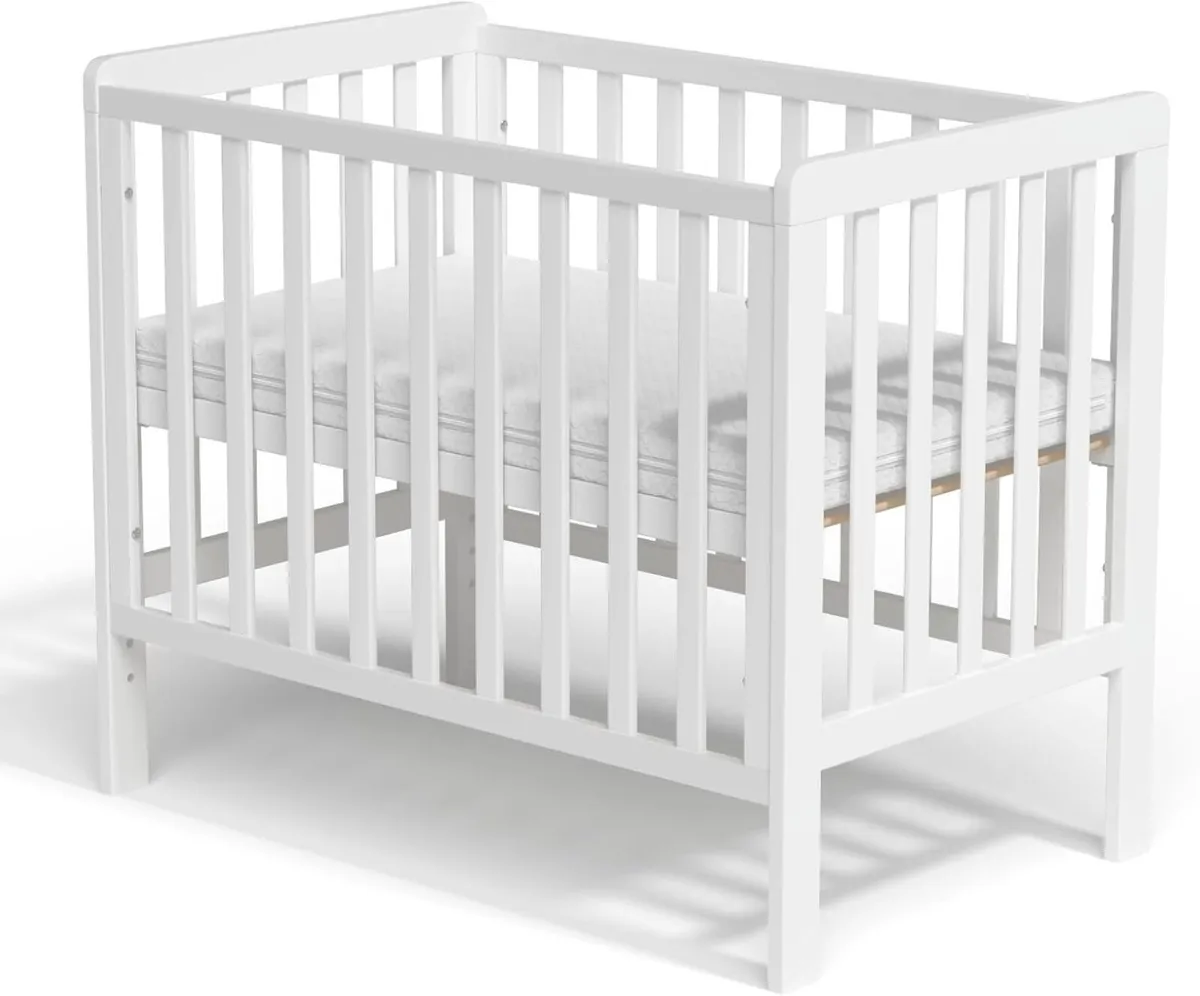 Wooden Baby Cot Bed With Deluxe Aloe Vera - Image 1
