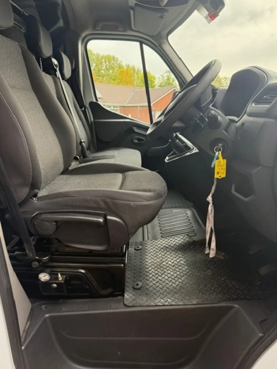 2020 Vauxhall Movano Low Loader Van (New Body) - Image 4