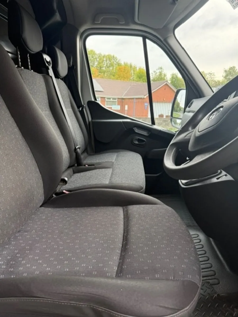 2020 Vauxhall Movano Low Loader Van (New Body) - Image 3