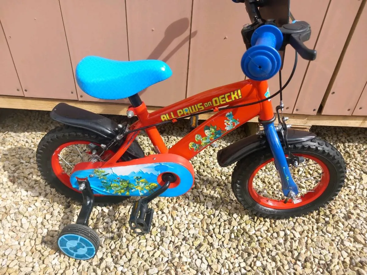 All paws and deck kids bike size 12 inch wheels - Image 1