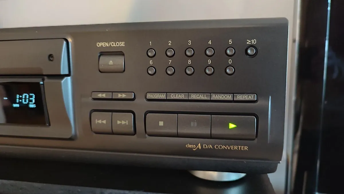 Technics SL-PS670A CD player. High model. Like NEW - Image 3