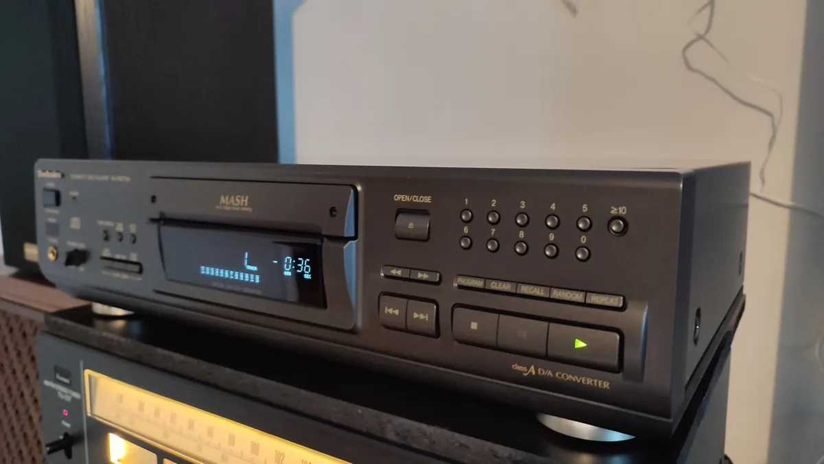 Technics SL-PS670A CD player. High model. Like NEW - Image 1