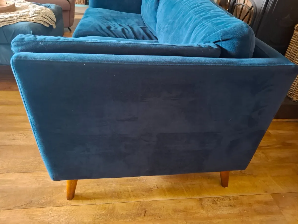 Sofa - Image 4