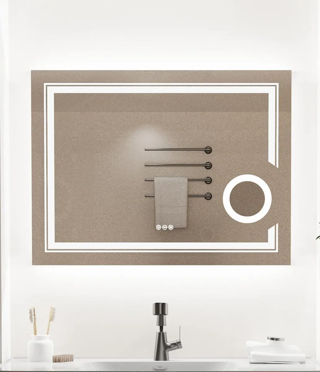 Illuminated LED Bathroom Mirror: 800x600mm Wall - Image 1