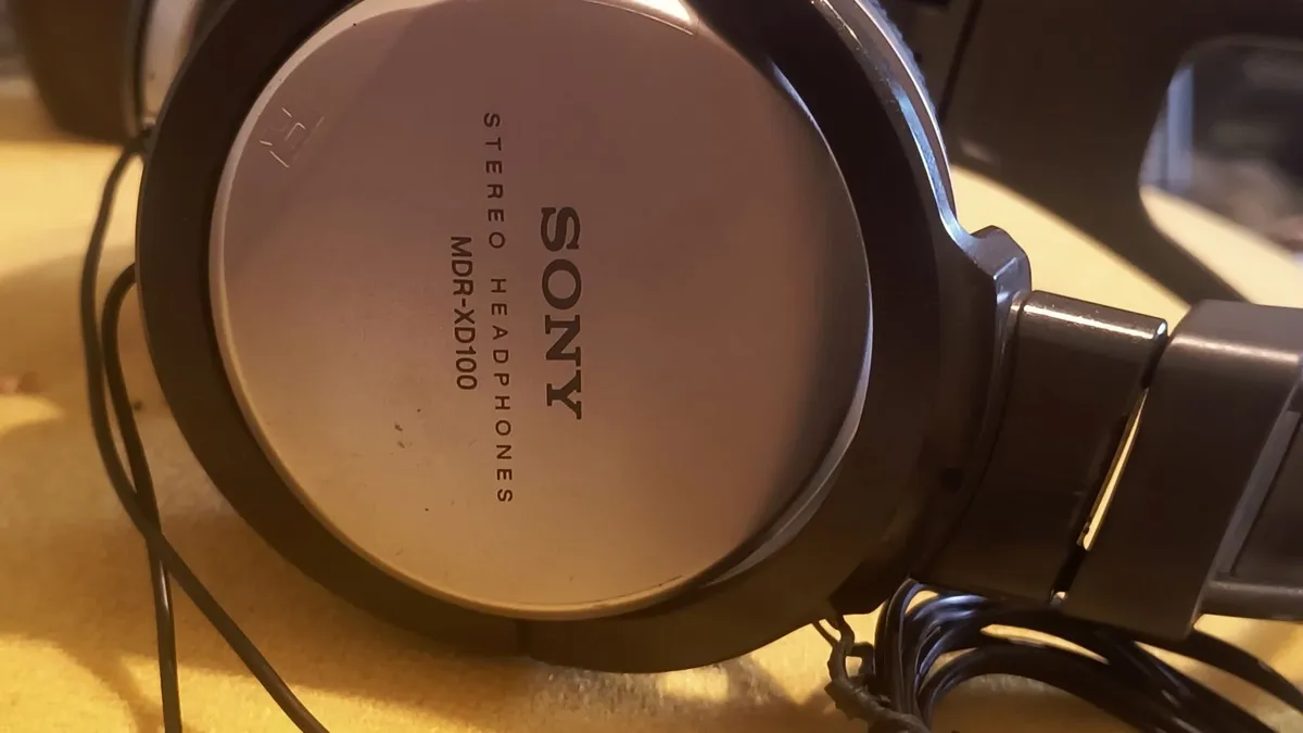 Sony Stereo MDR-XD100 Headphones Music - Image 2
