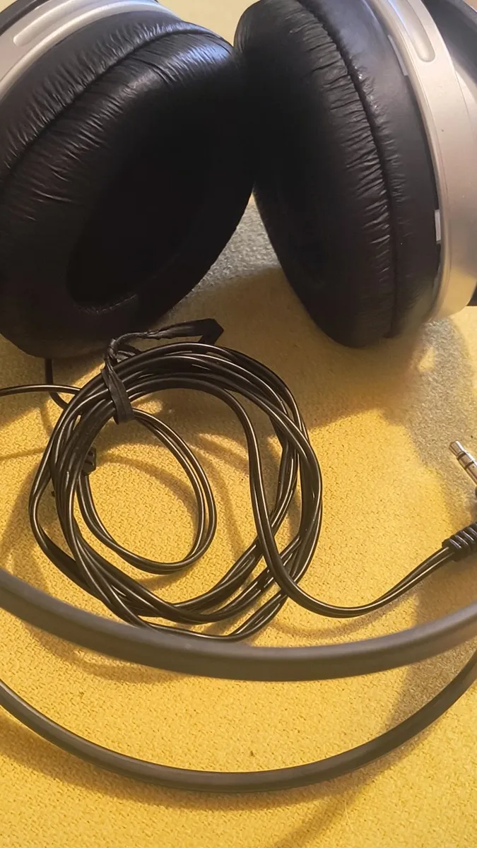 Sony Stereo MDR-XD100 Headphones Music - Image 3