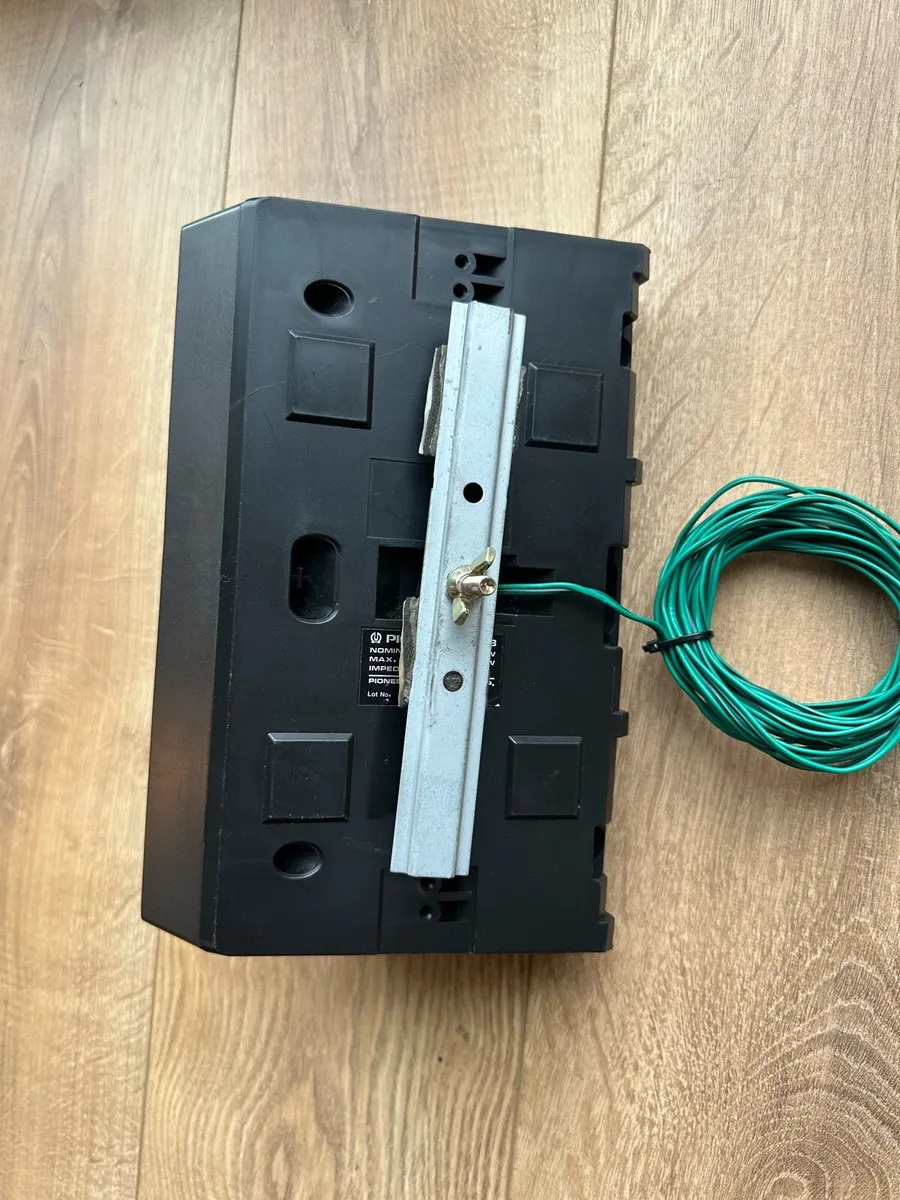 Pair of Pioneer TS-X3 vintage shelf car speakers - Image 4