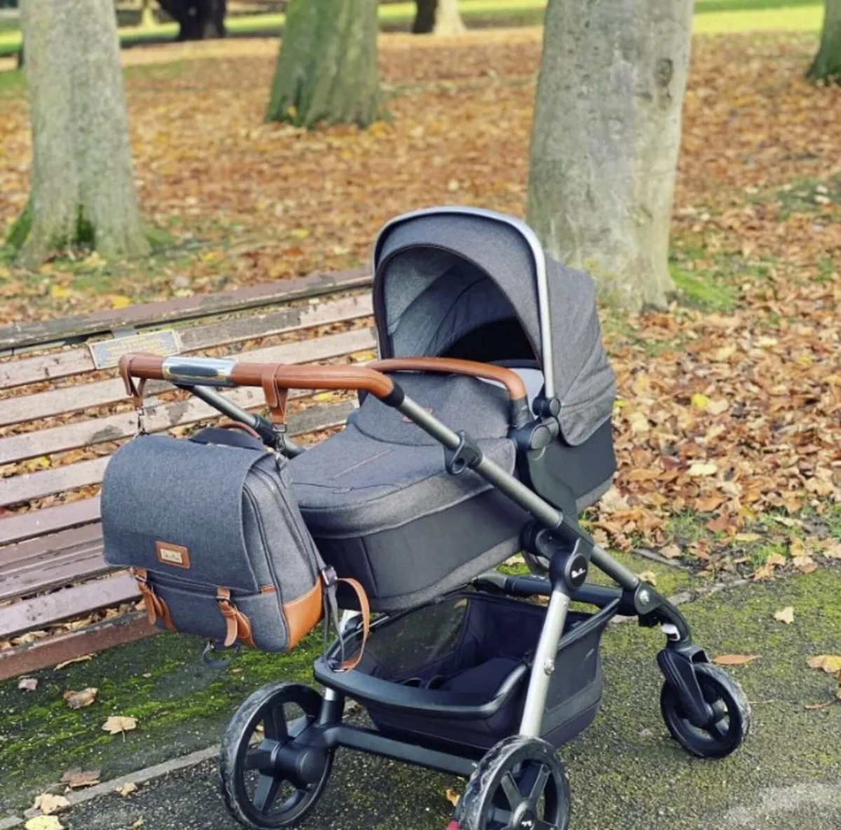Silver Cross Wave Buggy/Pram Bundle - Image 2