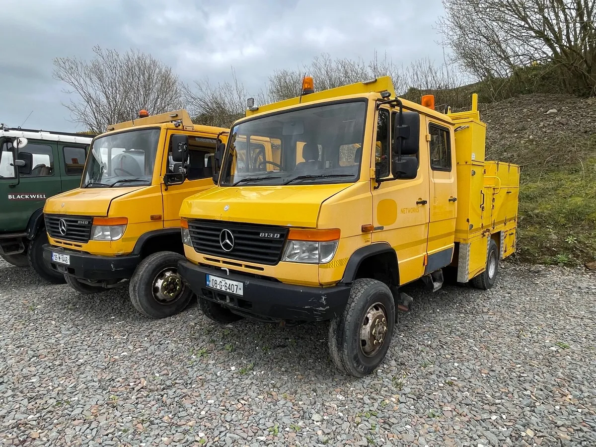 Mercedes-Benz Vario 813D 4x4 Crew Cab - Image 4