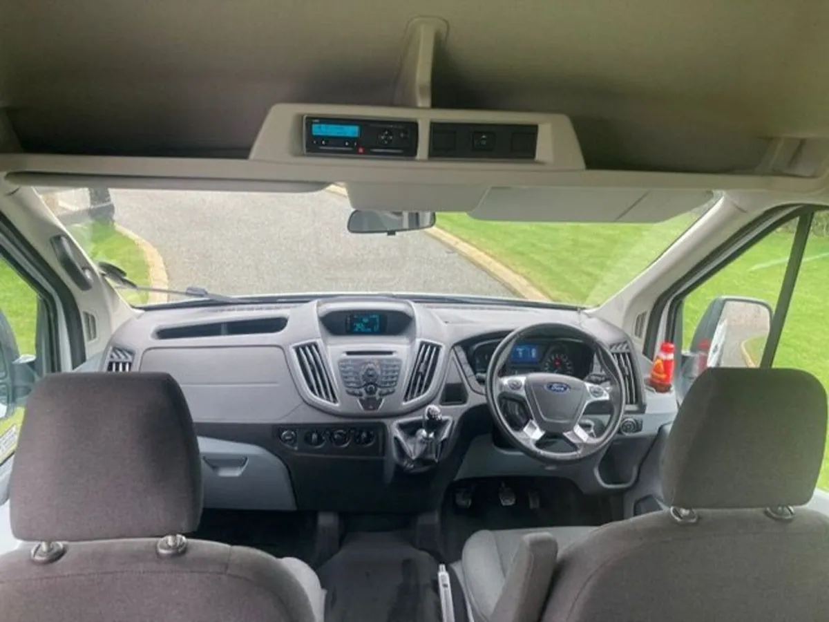 2017 FORD TRANSIT 460 MINIBUS 17 SEAT & TACOGRAPH - Image 2