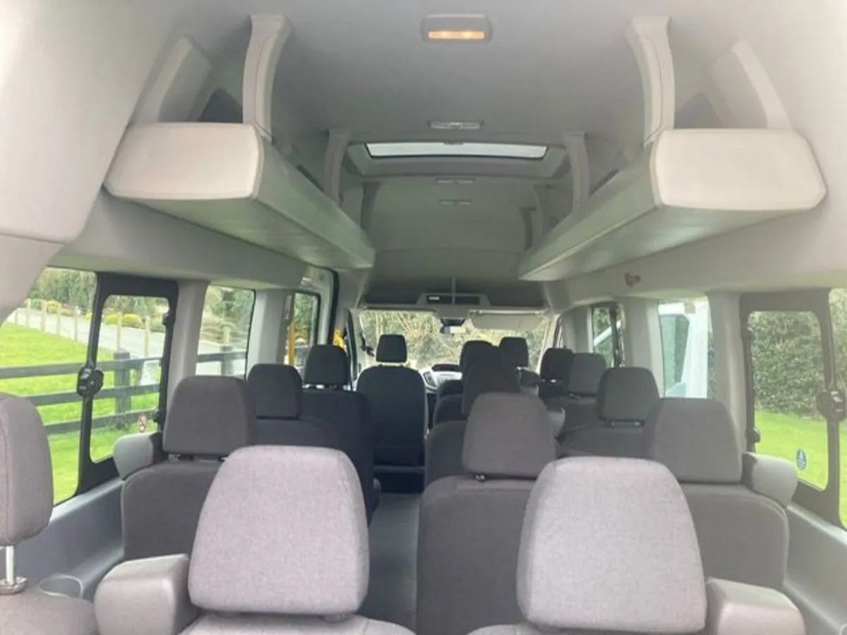 2017 FORD TRANSIT 460 MINIBUS 17 SEAT & TACOGRAPH - Image 4