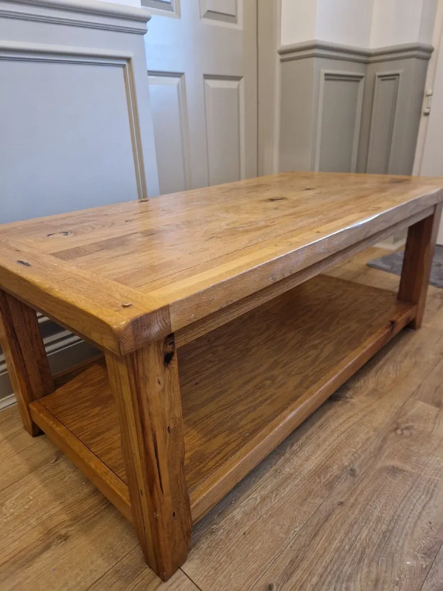 Solid wood coffee table - Image 1