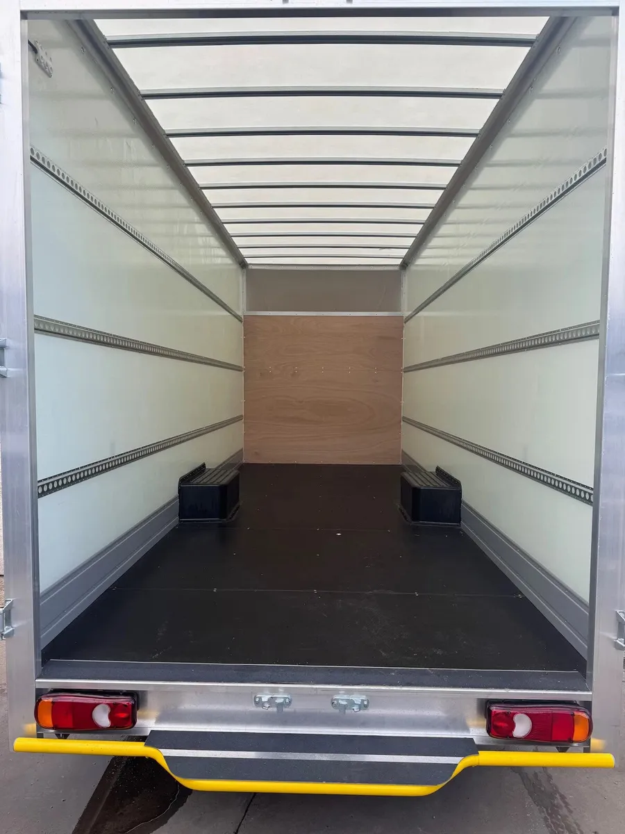 2025 Volkswagen Crafter Low Loader Van (New Body) - Image 2