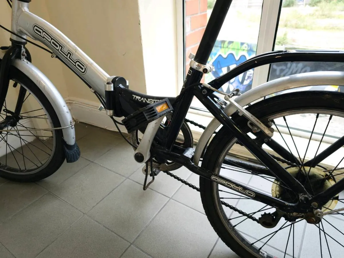 Foldable Bike + Halfords Locker - Image 3
