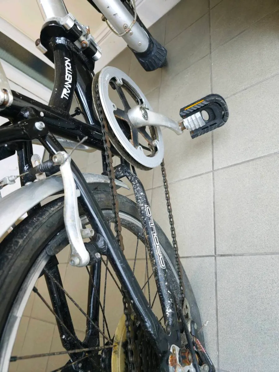 Foldable Bike + Halfords Locker - Image 4