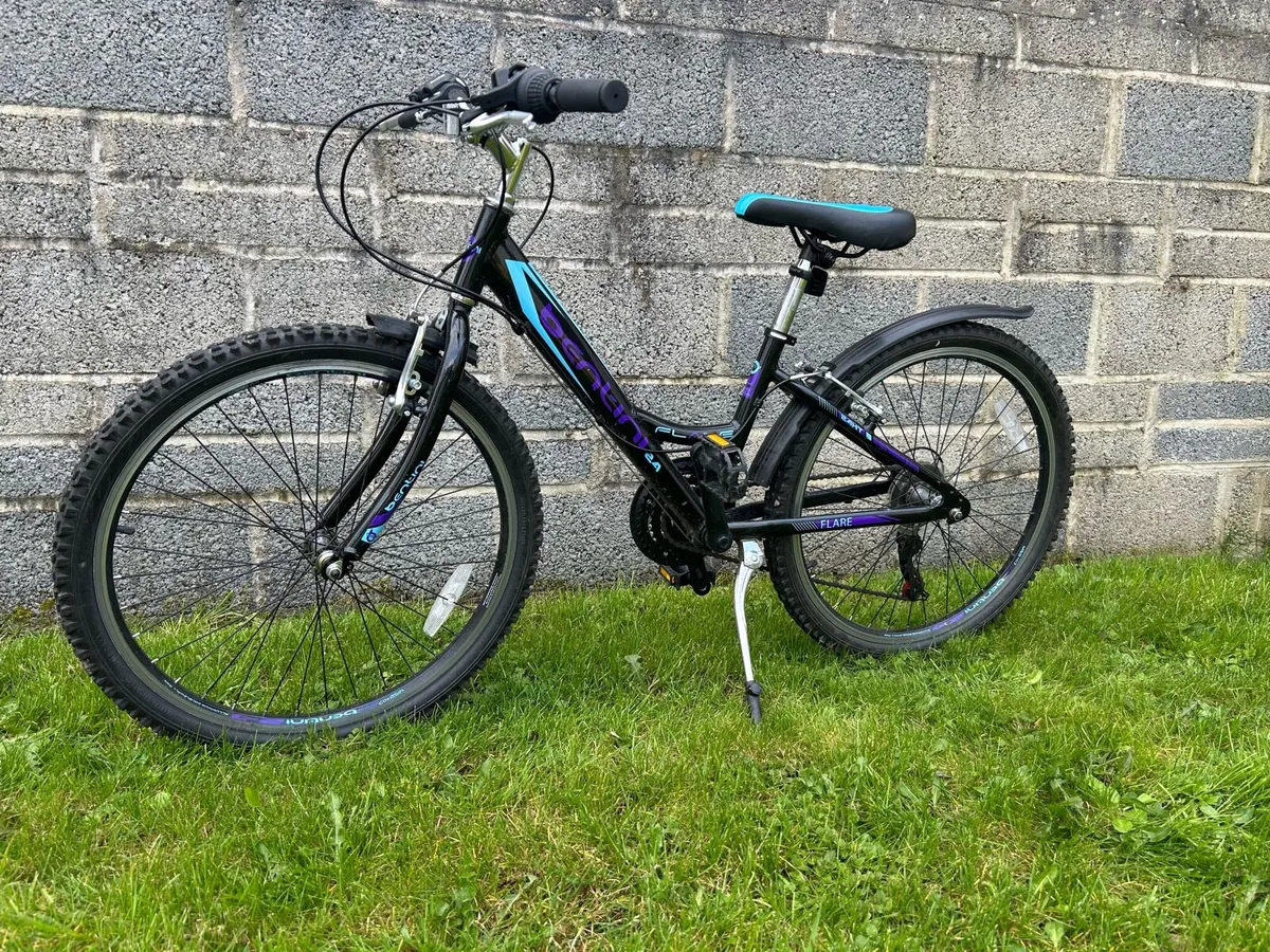 Girls 24inch Bike - Image 1