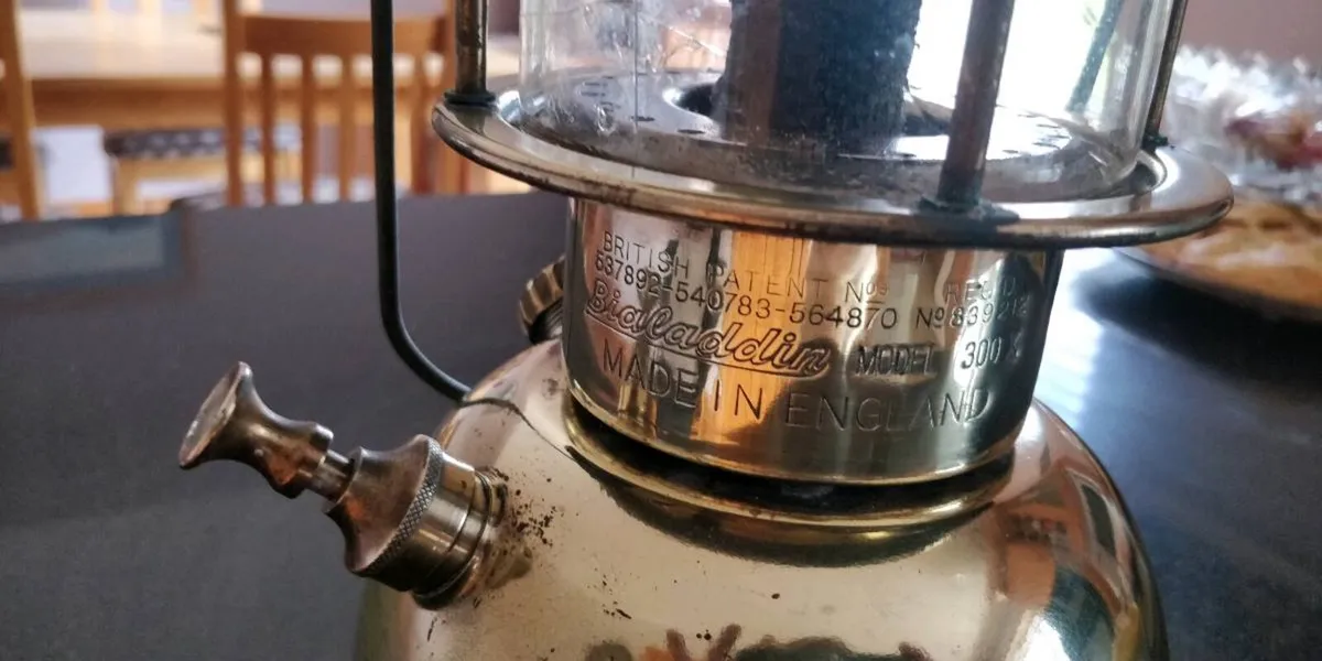 vintage army lamp - Image 2