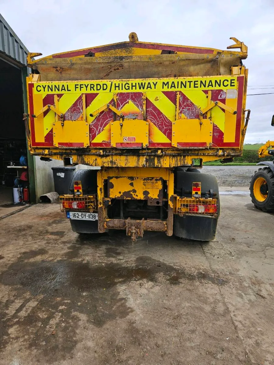 Mercedes Arocs 4x4 Tipper - Image 4