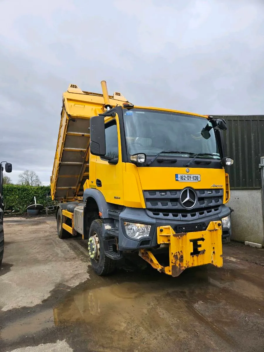 Mercedes Arocs 4x4 Tipper - Image 1