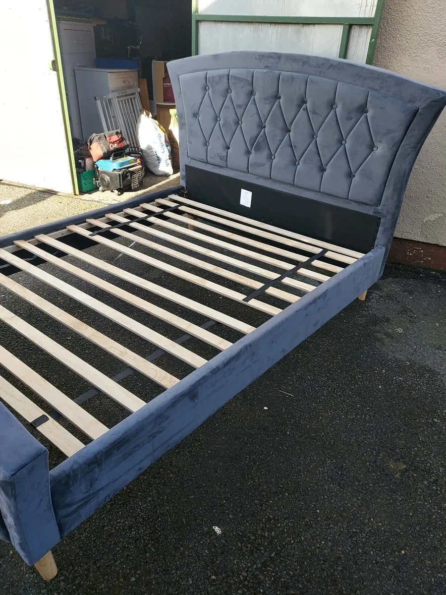 Large duble bed frame - Image 3