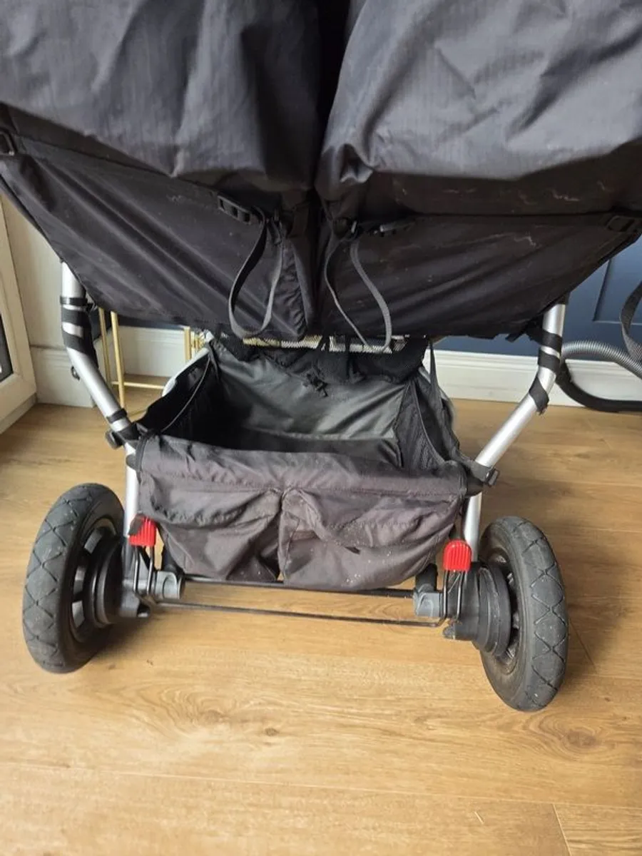 mountain Buggy Duet - Image 2