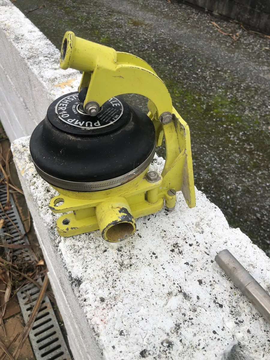 Whale gusher 10 bilge pump - Image 1