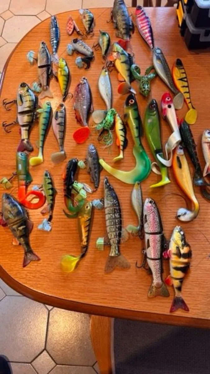 Fishing lure collection - Image 4