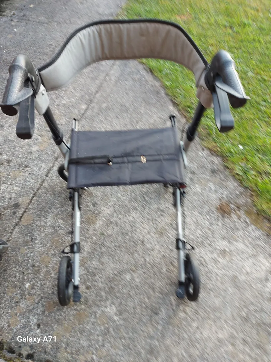Totalcare Europe Rollator, Model AALMAGNUMGC - Image 2