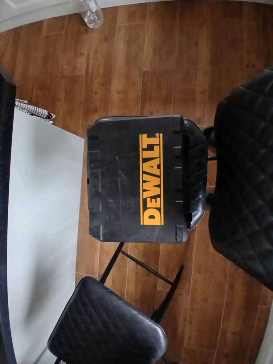 De walt drill - Image 1