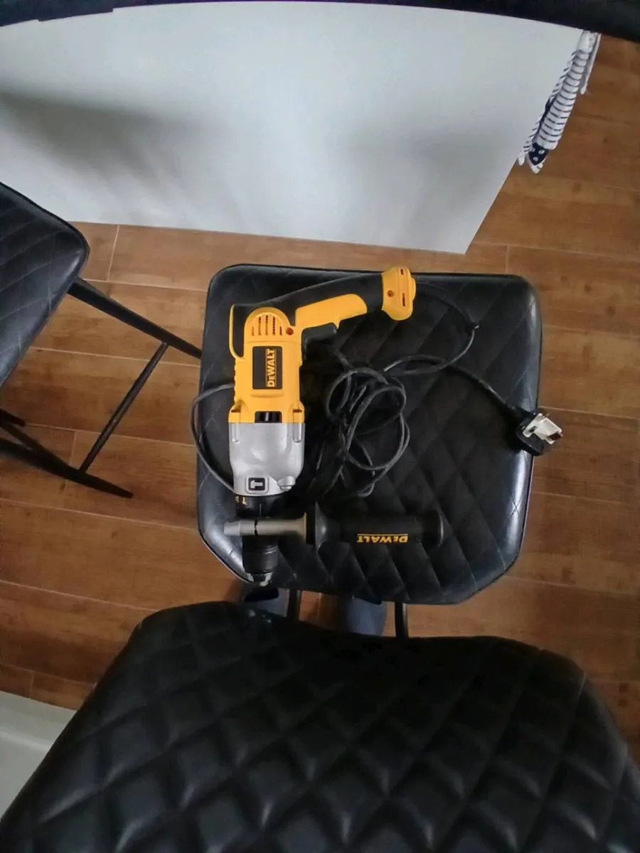De walt drill - Image 2