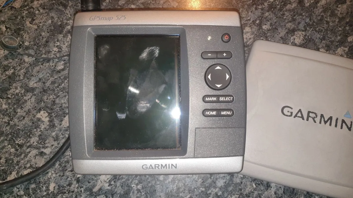 Garmin GPSmap 525 5" Color Chartplotter - Image 1